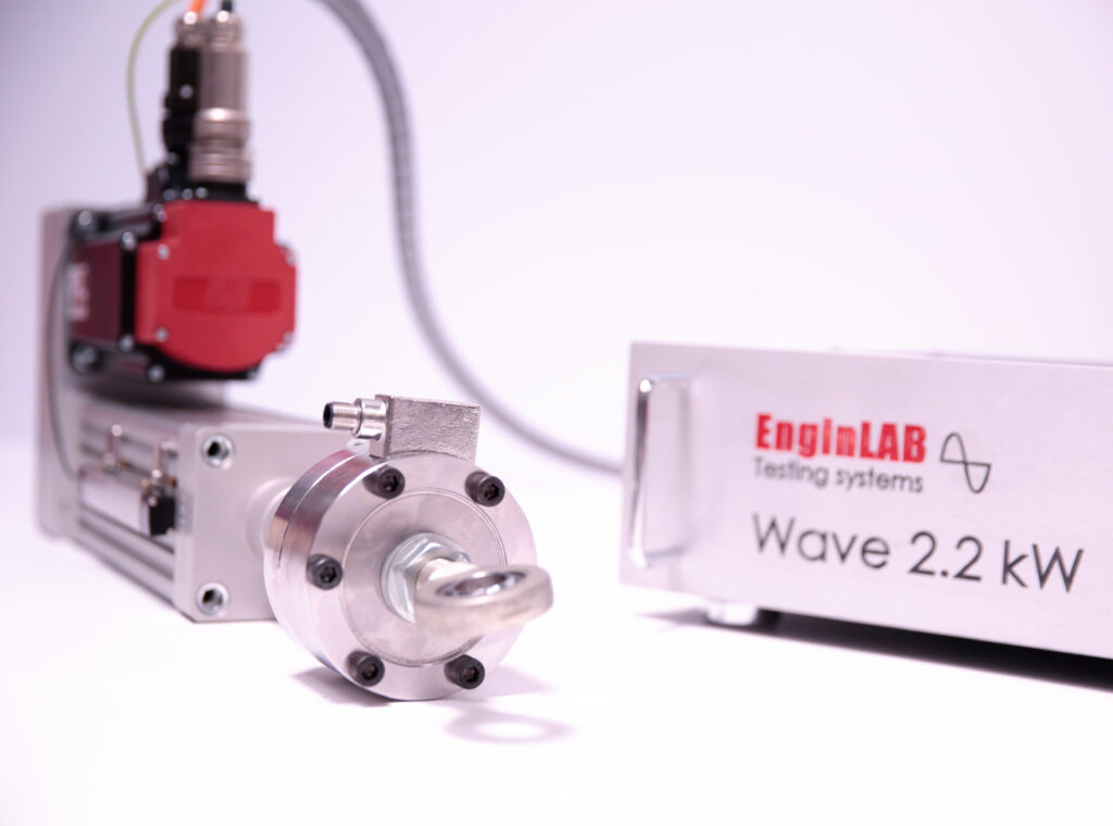 EnginLAB Driver Wave 2.2kW and electric actuator 6kN